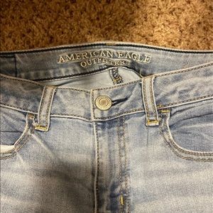 American Eagle jeggings. Size 6. Only worn twice and super comfortable.